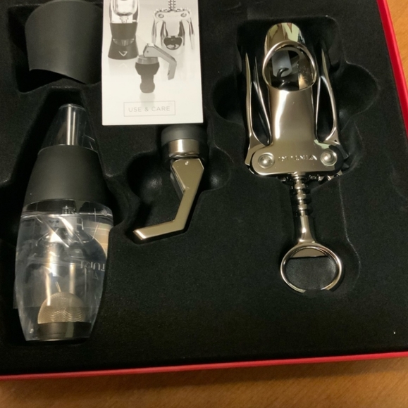 Vinturi 3 Piece Deluxe Wine Bundle (Stopper, Aerator, Corkscrew) - Picture 2 of 5